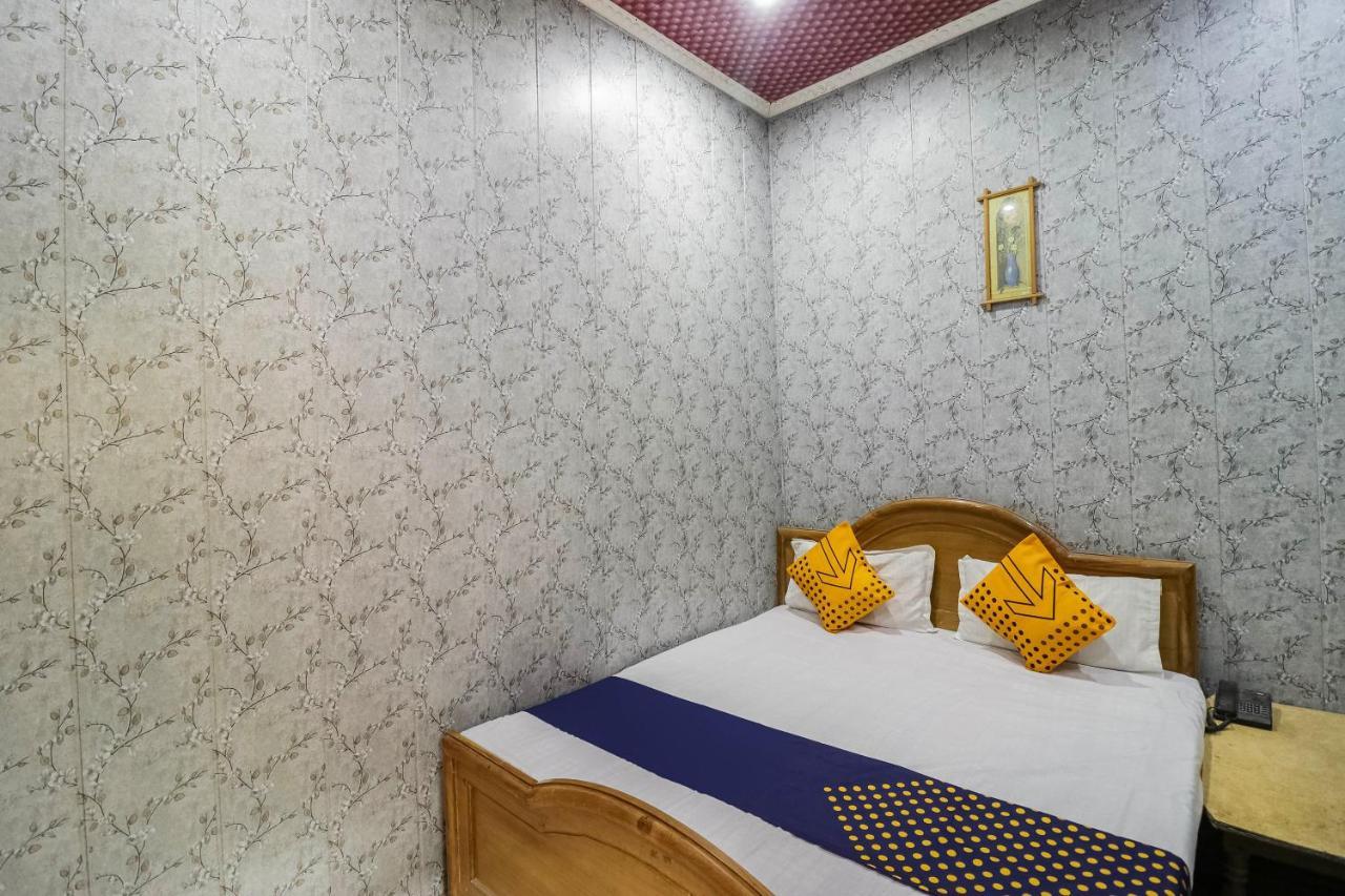 Spot On 65416 Hotel Classic Лакнау Екстериор снимка